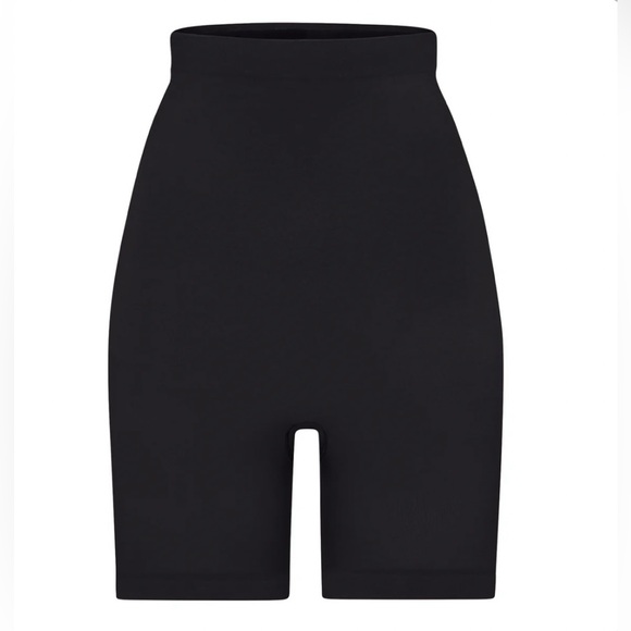 SKIMS Seamless Sculpting Short Sz. S/M Black - Picture 1 of 10